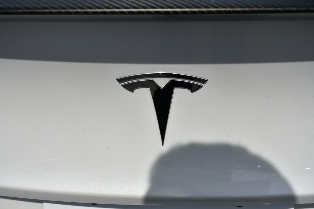 Used 2023 Tesla Model Y Performance AWD/4WD image 12