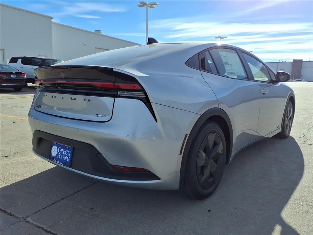 New 2026 Toyota Prius LE image 5