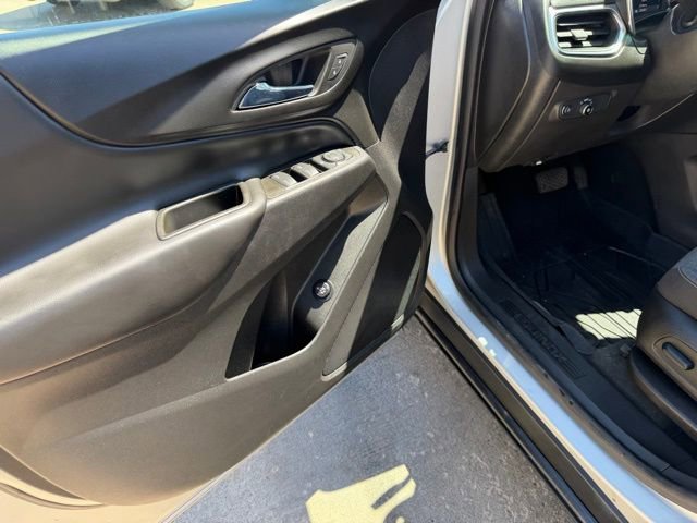 Used 2022 Chevrolet Equinox LT FWD image 15