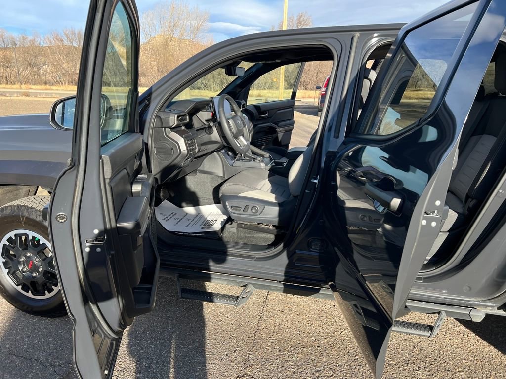 Used 2024 Toyota Tacoma TRD Off-Road image 7