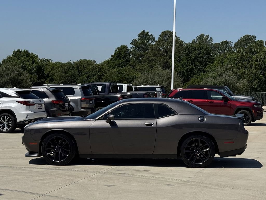 Used 2020 Dodge Challenger R/T w/ Performance Handling Group RWD image 3