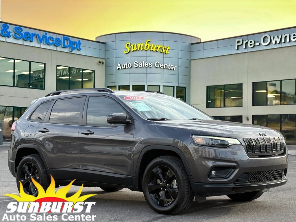 Used 2019 Jeep Cherokee Latitude Plus