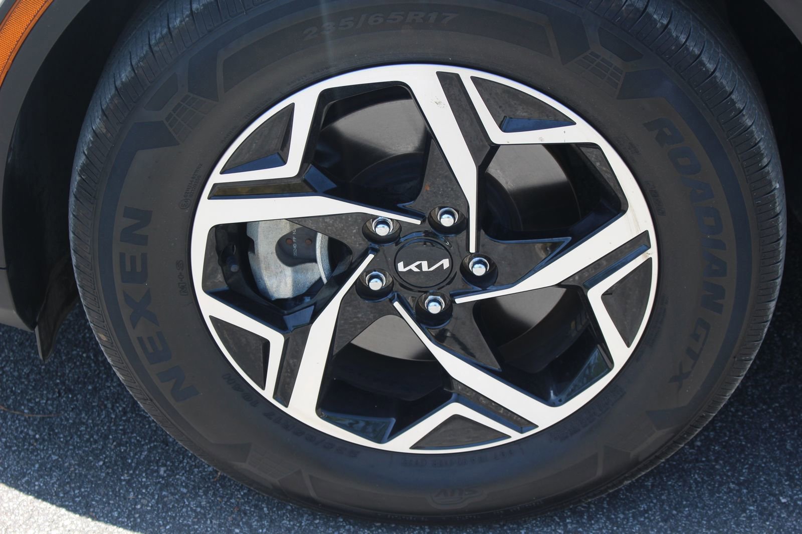 Certified 2023 Kia Sportage LX image 14