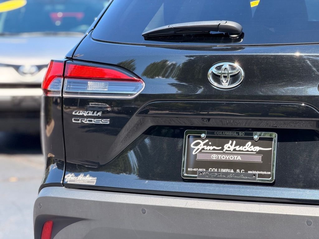 Certified 2025 Toyota Corolla Cross XLE FWD image 13