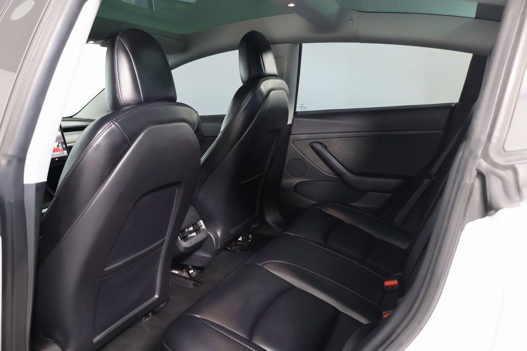Used 2023 Tesla Model 3 Standard Range image 11