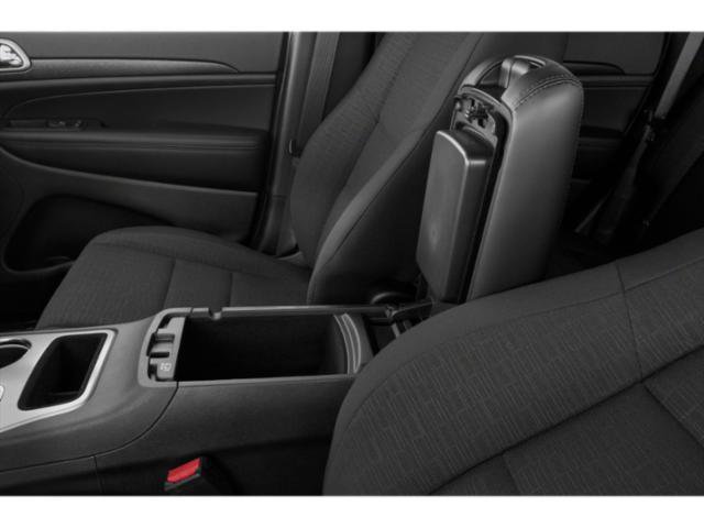 Used 2021 Jeep Grand Cherokee Laredo w/ Security & Convenience Group AWD/4WD image 18