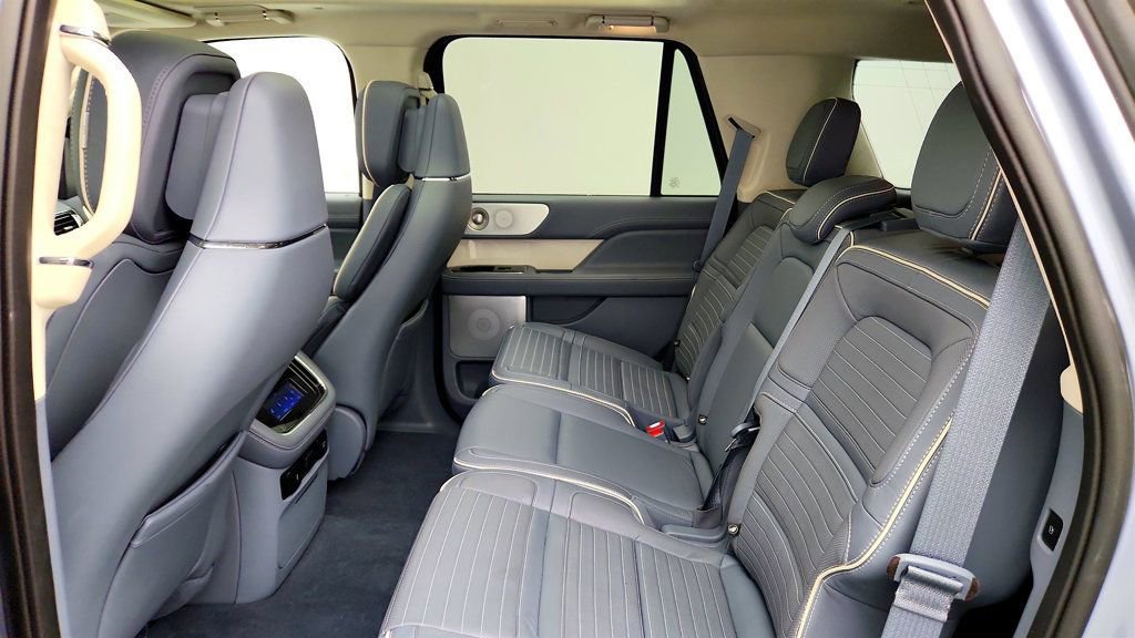 Used 2024 Lincoln Navigator Black Label AWD/4WD image 20