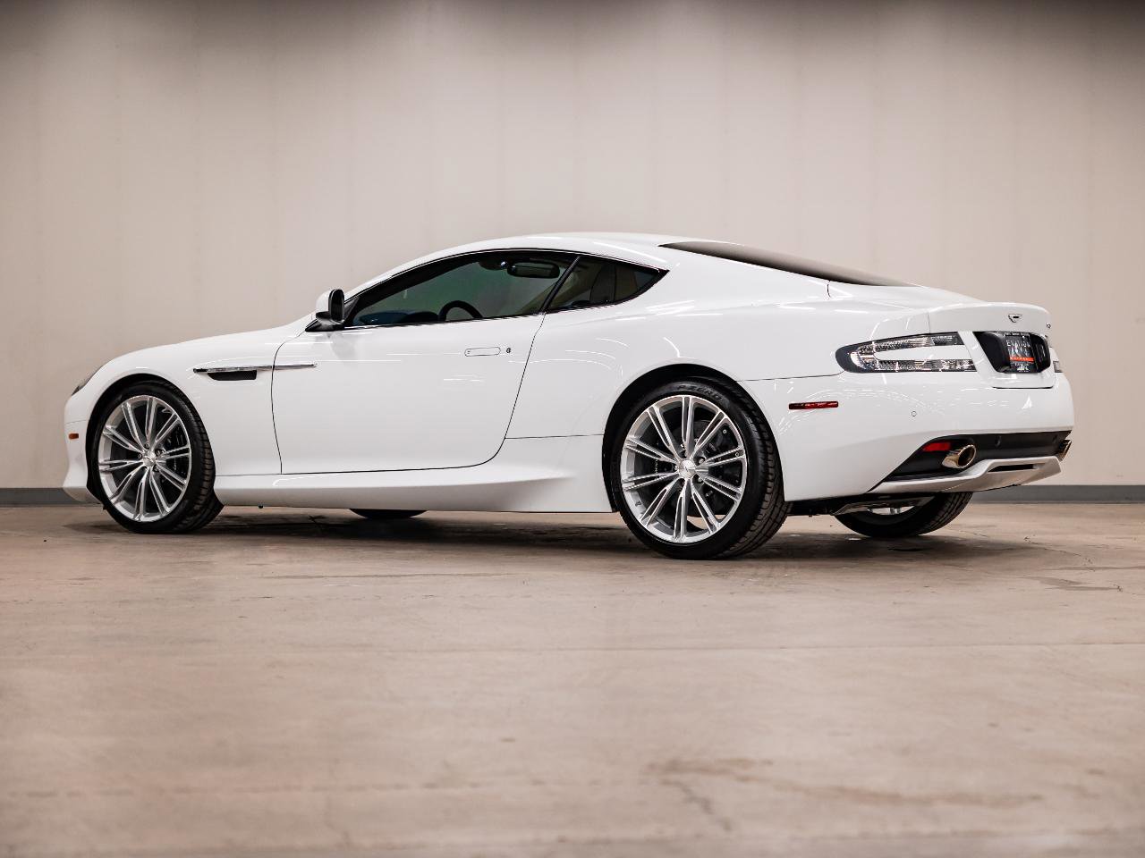 Used 2012 Aston Martin Virage Coupe image 25