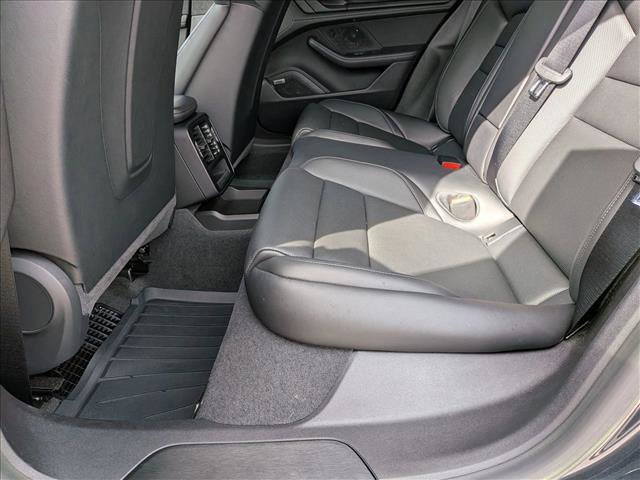 Used 2023 Porsche Taycan GTS image 18