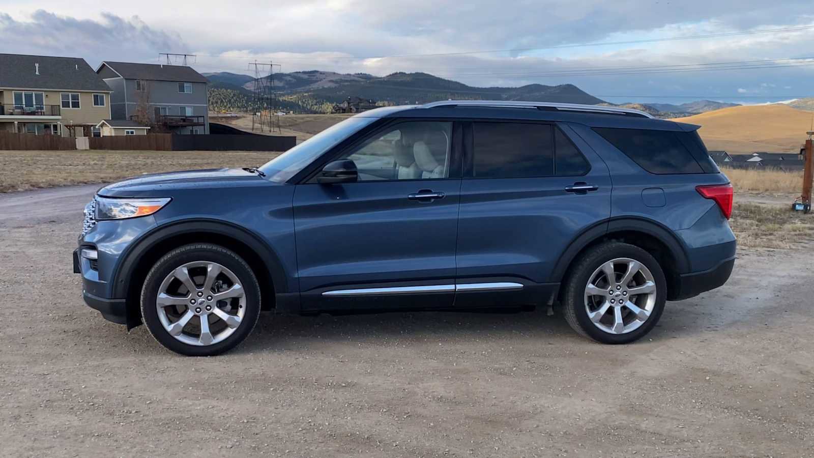 Used 2020 Ford Explorer Platinum w/ Premium Technology Package image 5