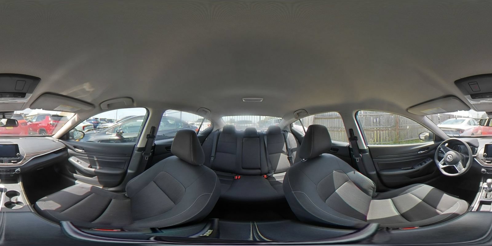 Used 2025 Nissan Altima 2.5 SV FWD image 40