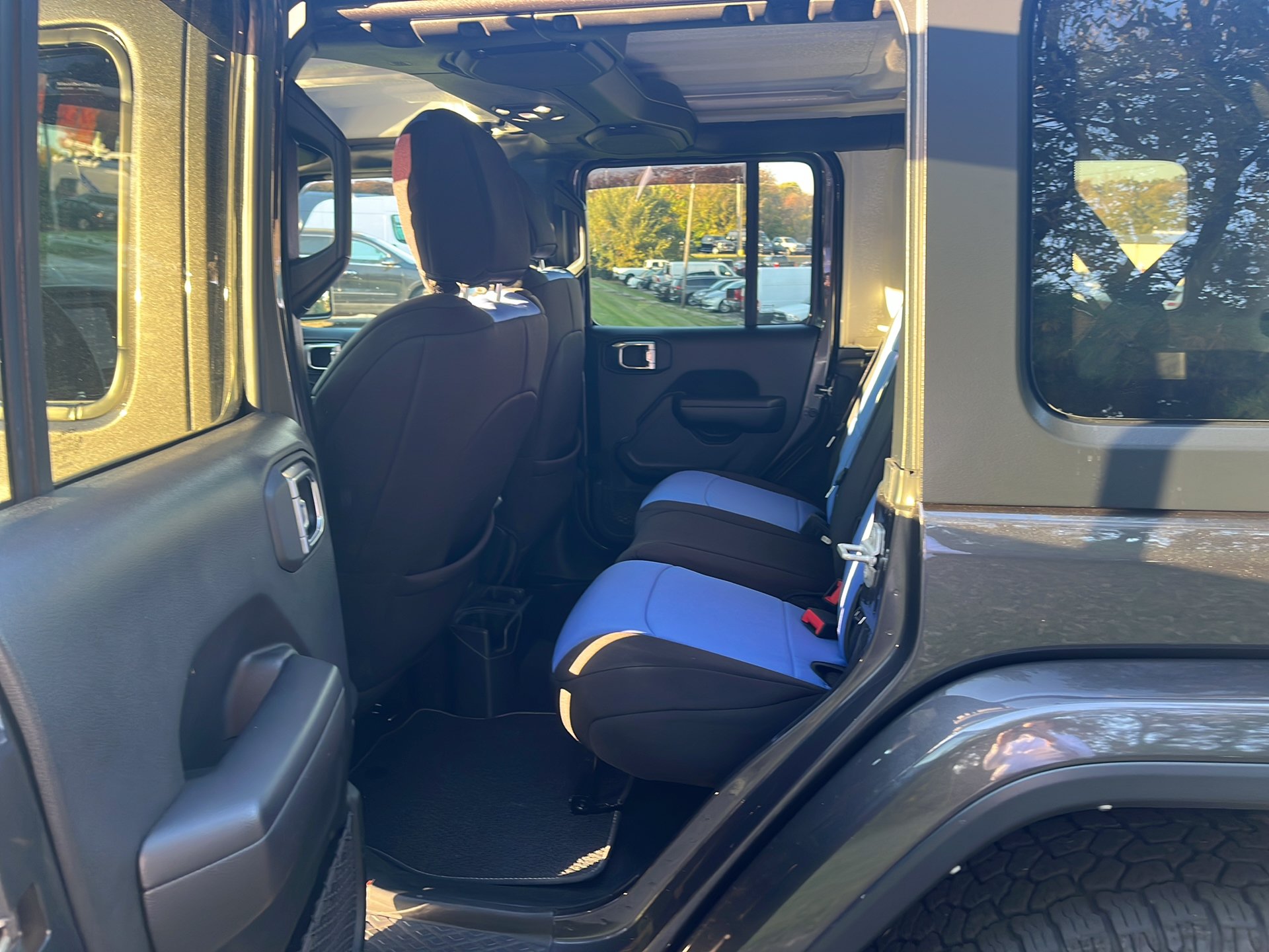 Used 2021 Jeep Wrangler Unlimited Sport AWD/4WD image 12