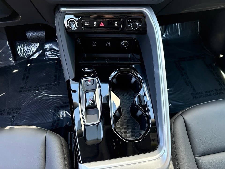 Certified 2025 Audi Q5 Premium w/ Convenience Package AWD/4WD image 16