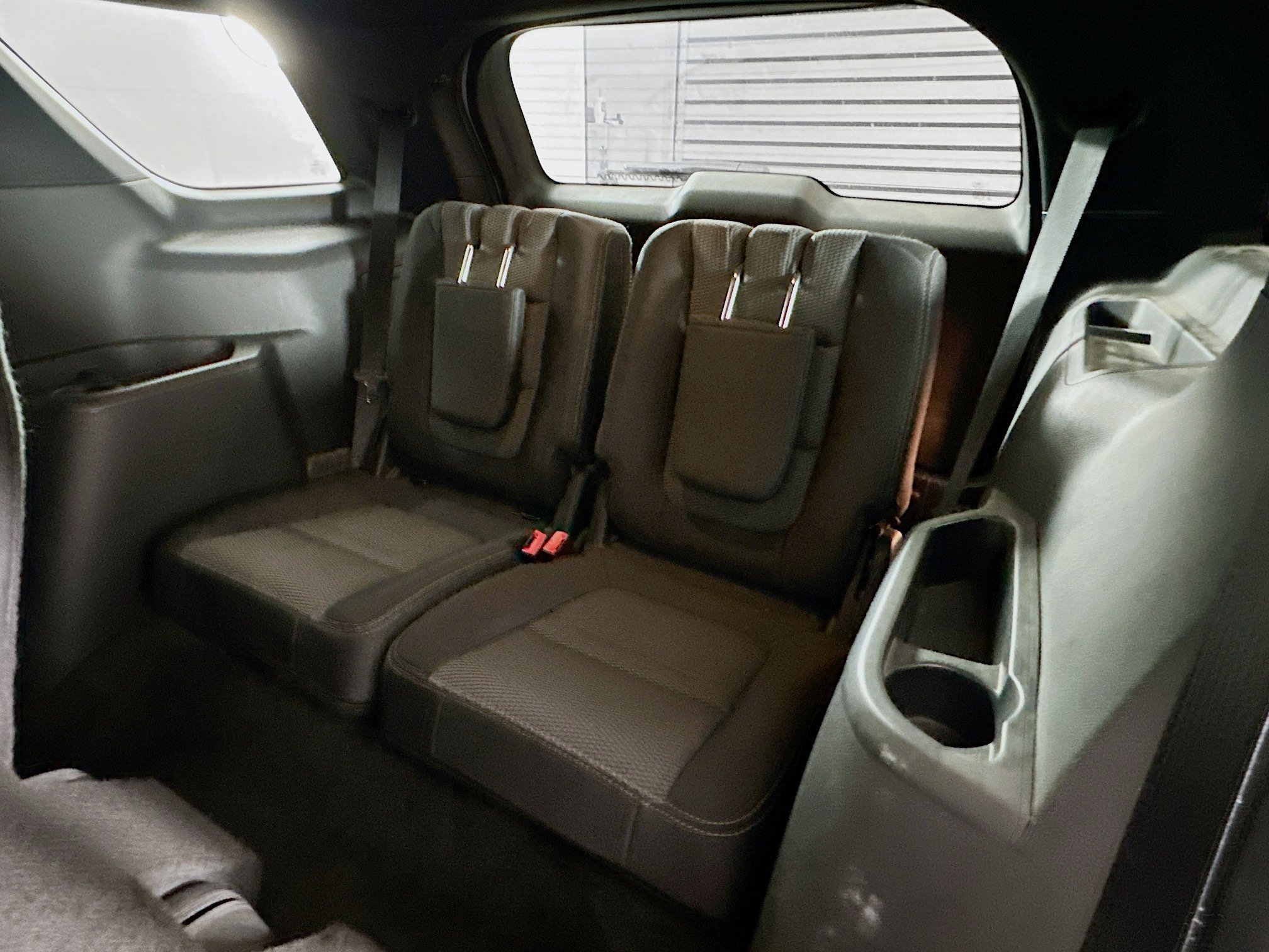 Used 2017 Ford Explorer XLT image 27