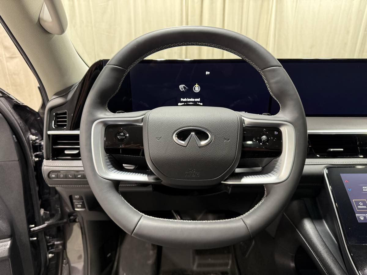 Used 2025 INFINITI QX80 Luxe AWD/4WD image 11