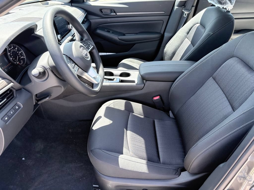 New 2026 Nissan Altima 2.5 SV FWD image 8