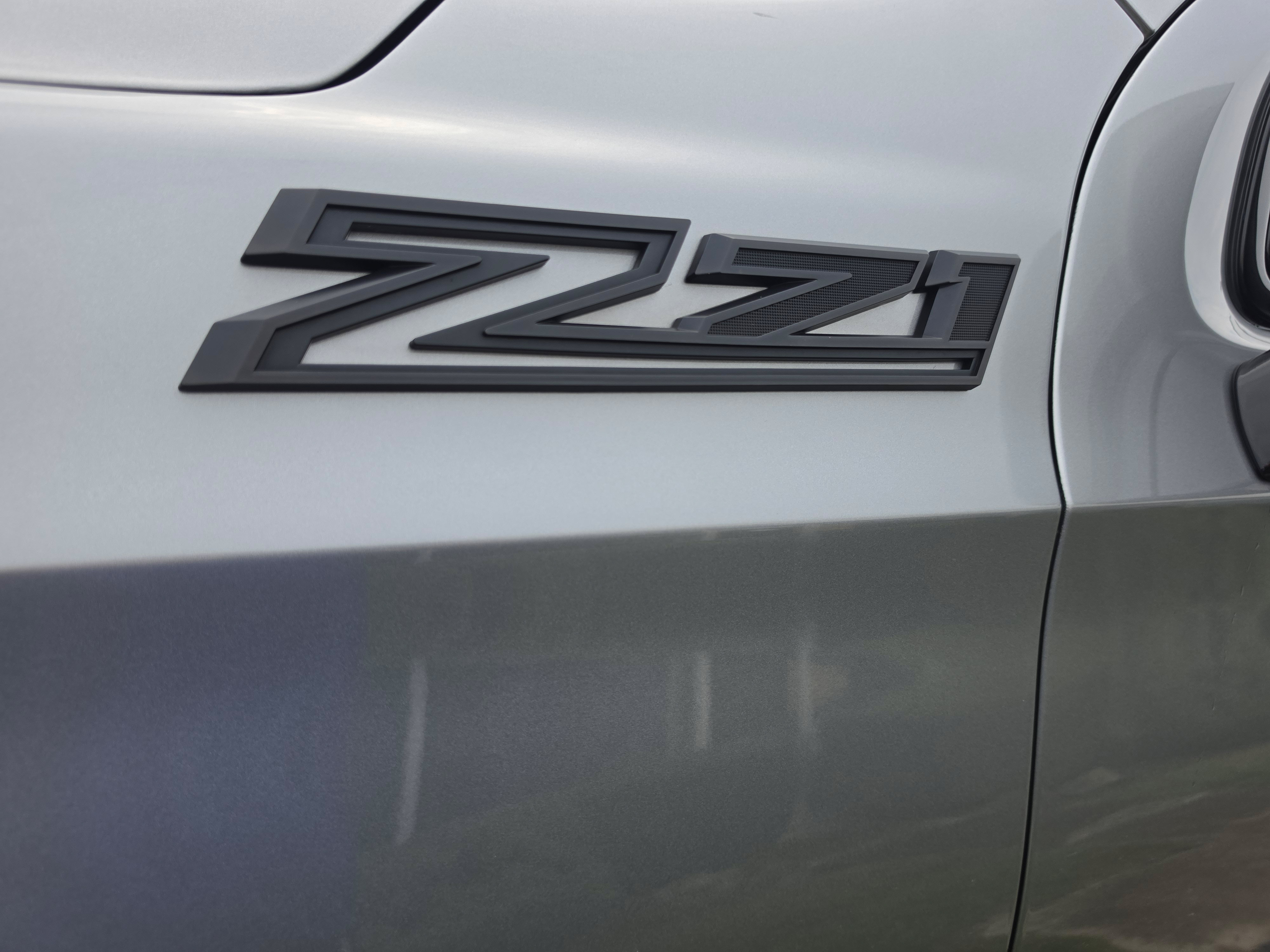 Used 2023 Chevrolet Suburban Z71 w/ Luxury Package AWD/4WD image 10