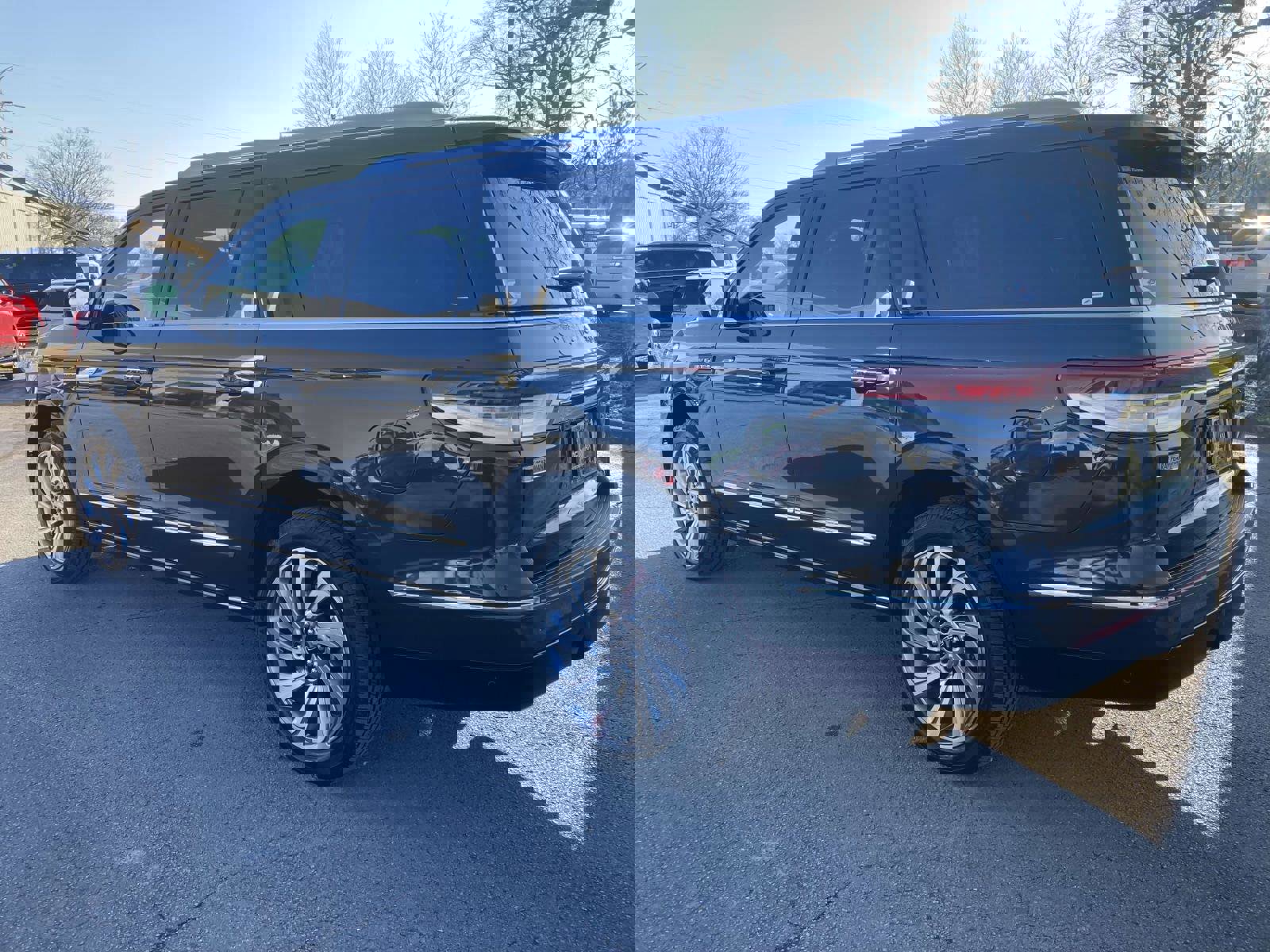 Certified 2022 Lincoln Navigator L Reserve image 7