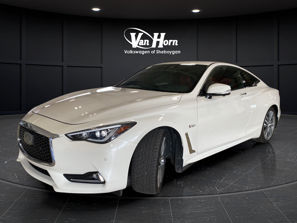 Used 2017 INFINITI Q60 Red Sport 400 AWD/4WD image 3