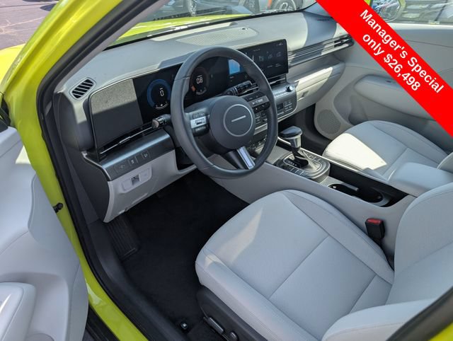 Certified 2025 Hyundai Kona SEL AWD/4WD image 12
