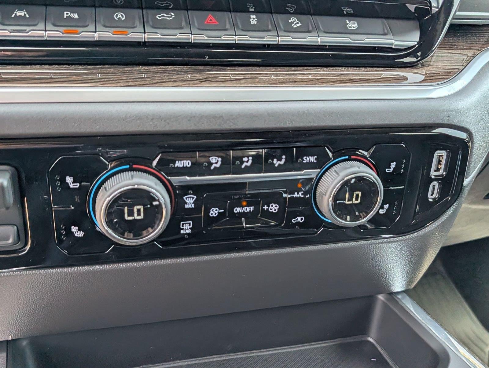 New 2026 Chevrolet Silverado 1500 RST w/ RST All Star Premium Package AWD/4WD image 18