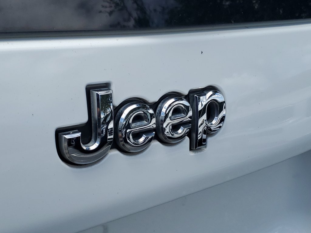 Used 2019 Jeep Cherokee Limited AWD/4WD image 8