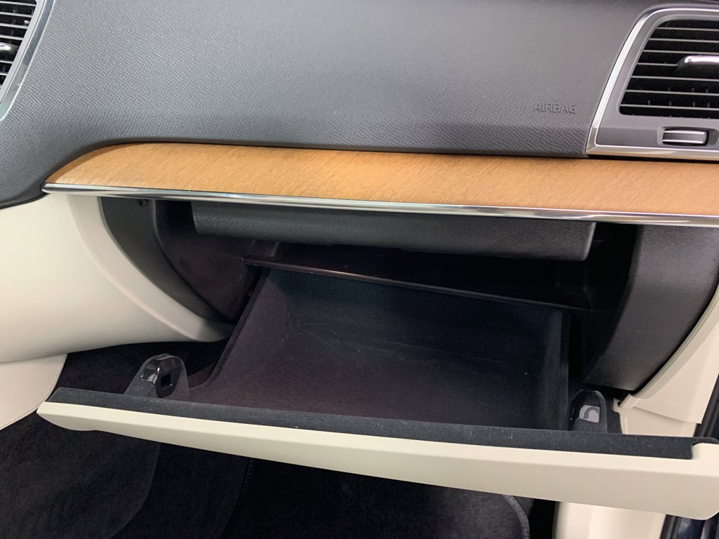 Used 2021 Volvo XC90 T6 Momentum image 44