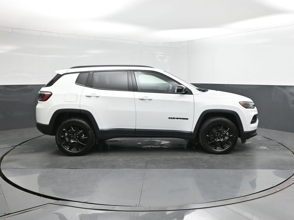 New 2026 Jeep Compass Latitude AWD/4WD image 26