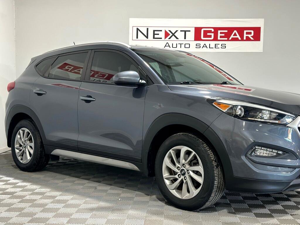 Used 2017 Hyundai Tucson SE image 2