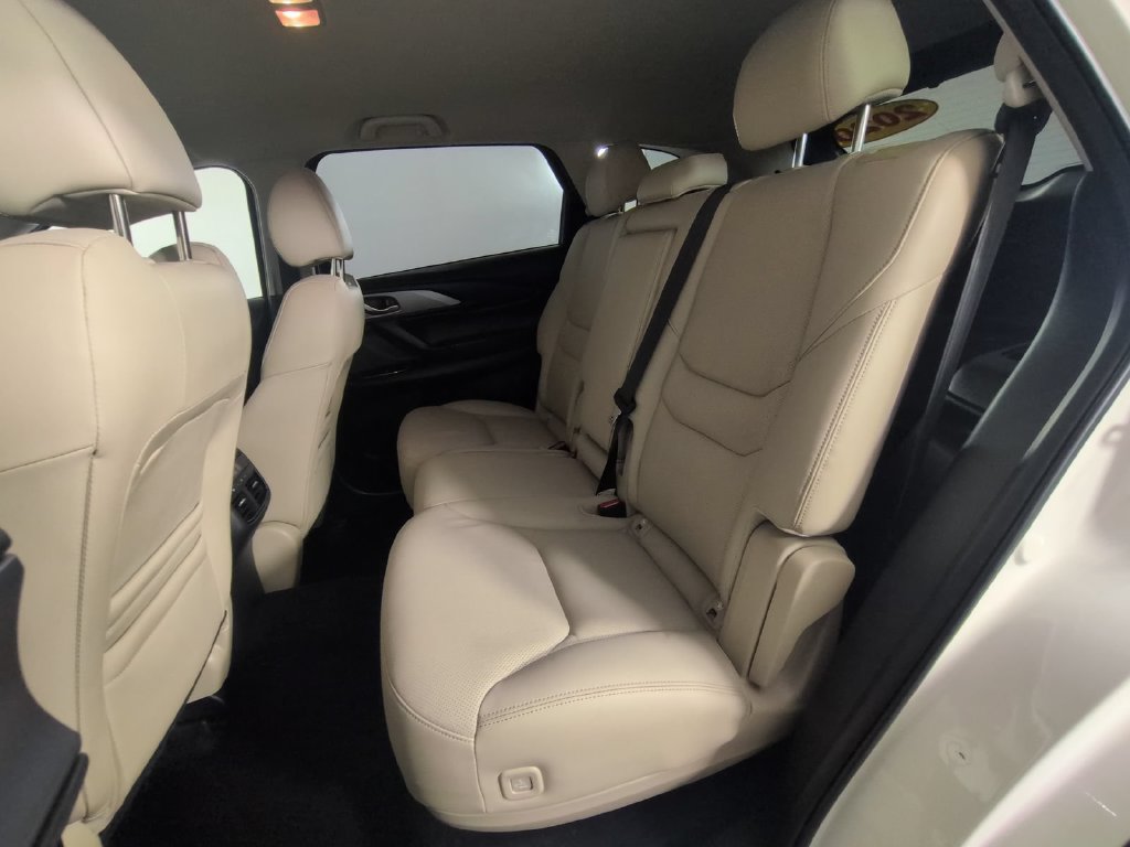 Used 2020 MAZDA CX-9 Touring FWD image 19