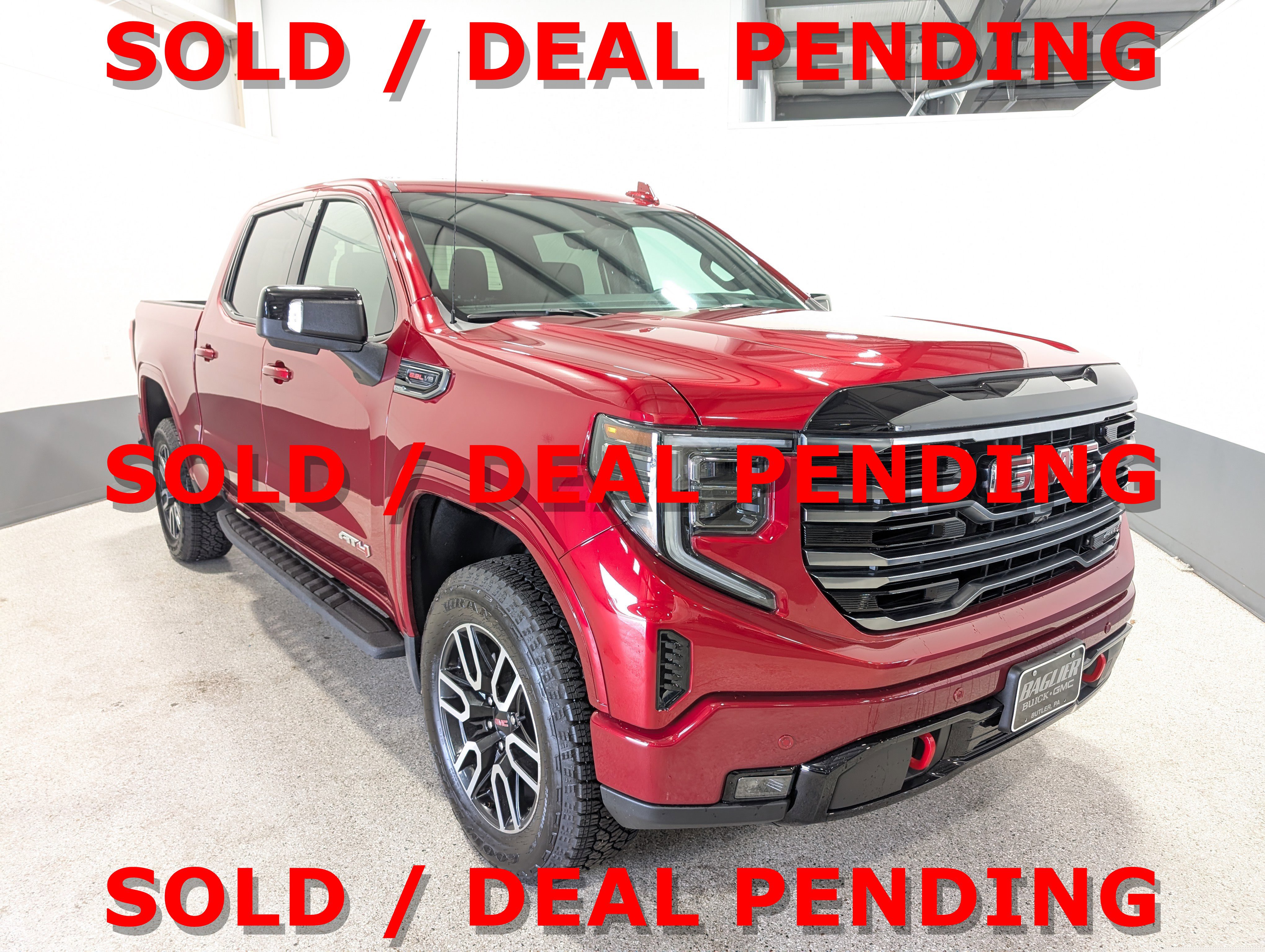 Used 2025 GMC Sierra 1500 AT4 w/ AT4 Premium Package image 1