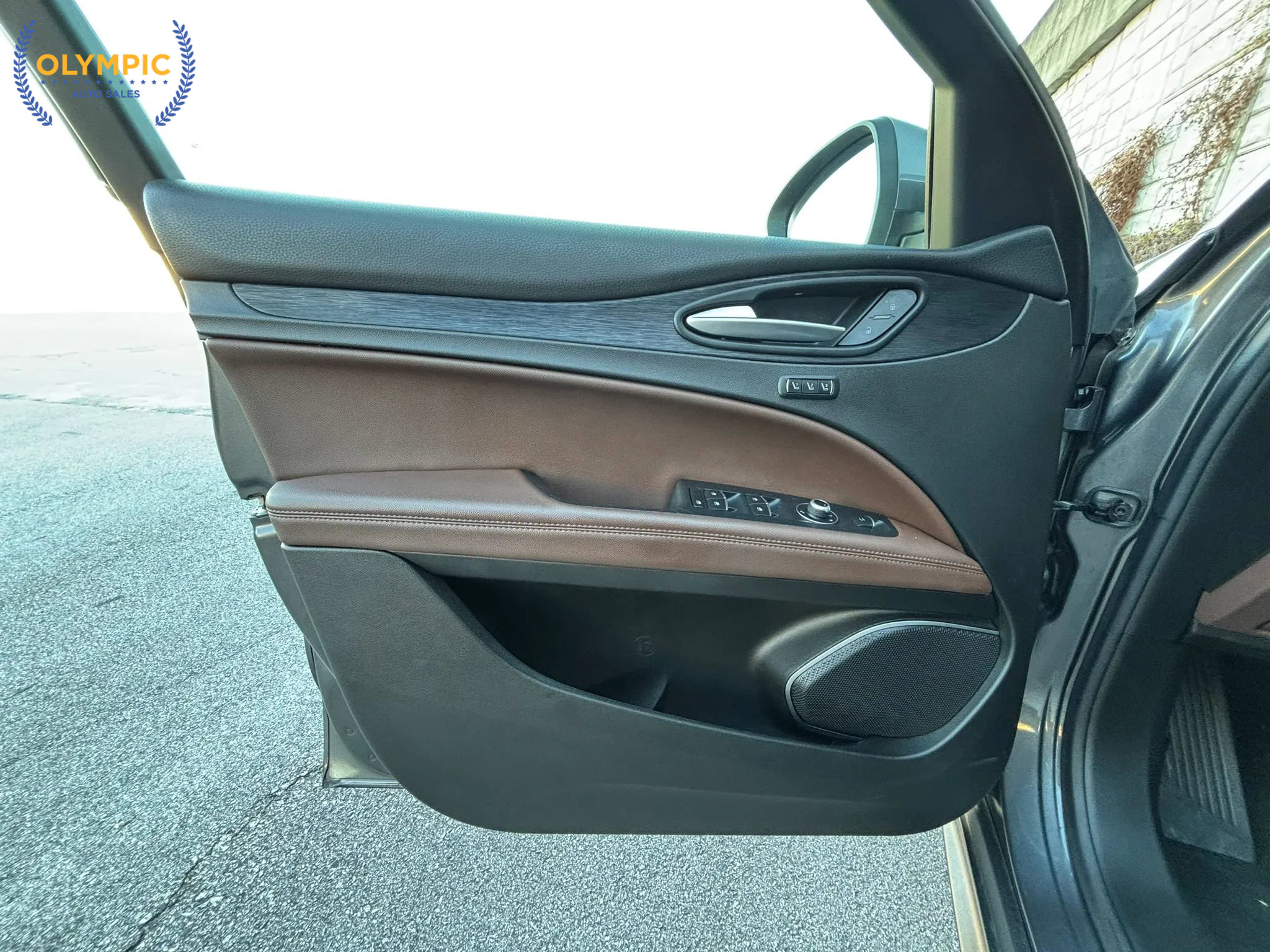 Used 2020 Alfa Romeo Stelvio image 42