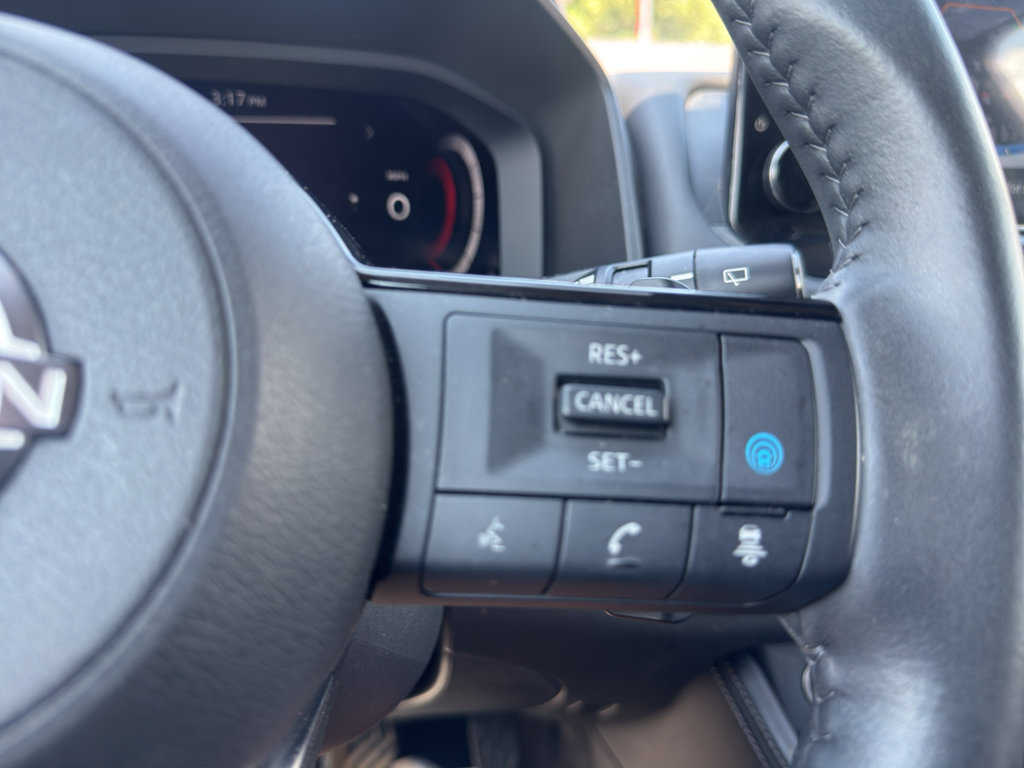 Used 2023 Nissan Rogue Platinum w/ Platinum Premium Package AWD/4WD image 27