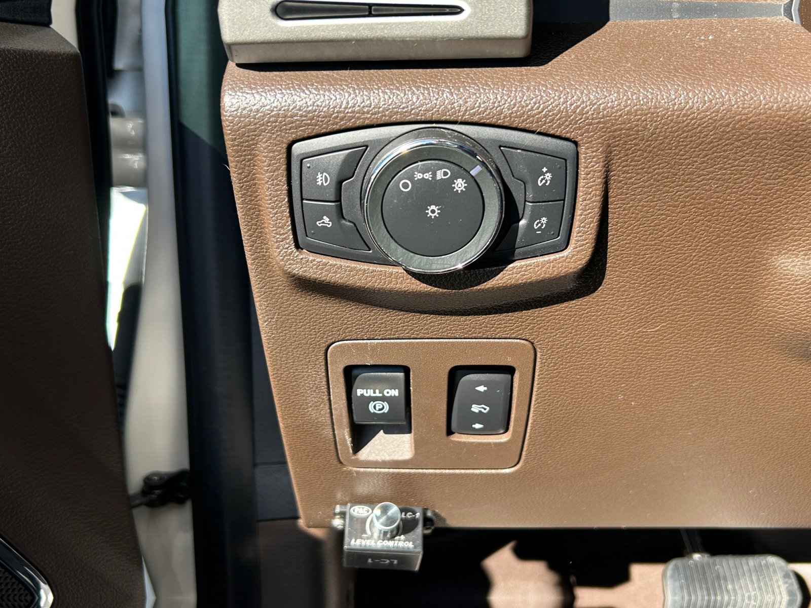 Used 2019 Ford F150 King Ranch w/ Equipment Group 601A Luxury image 26