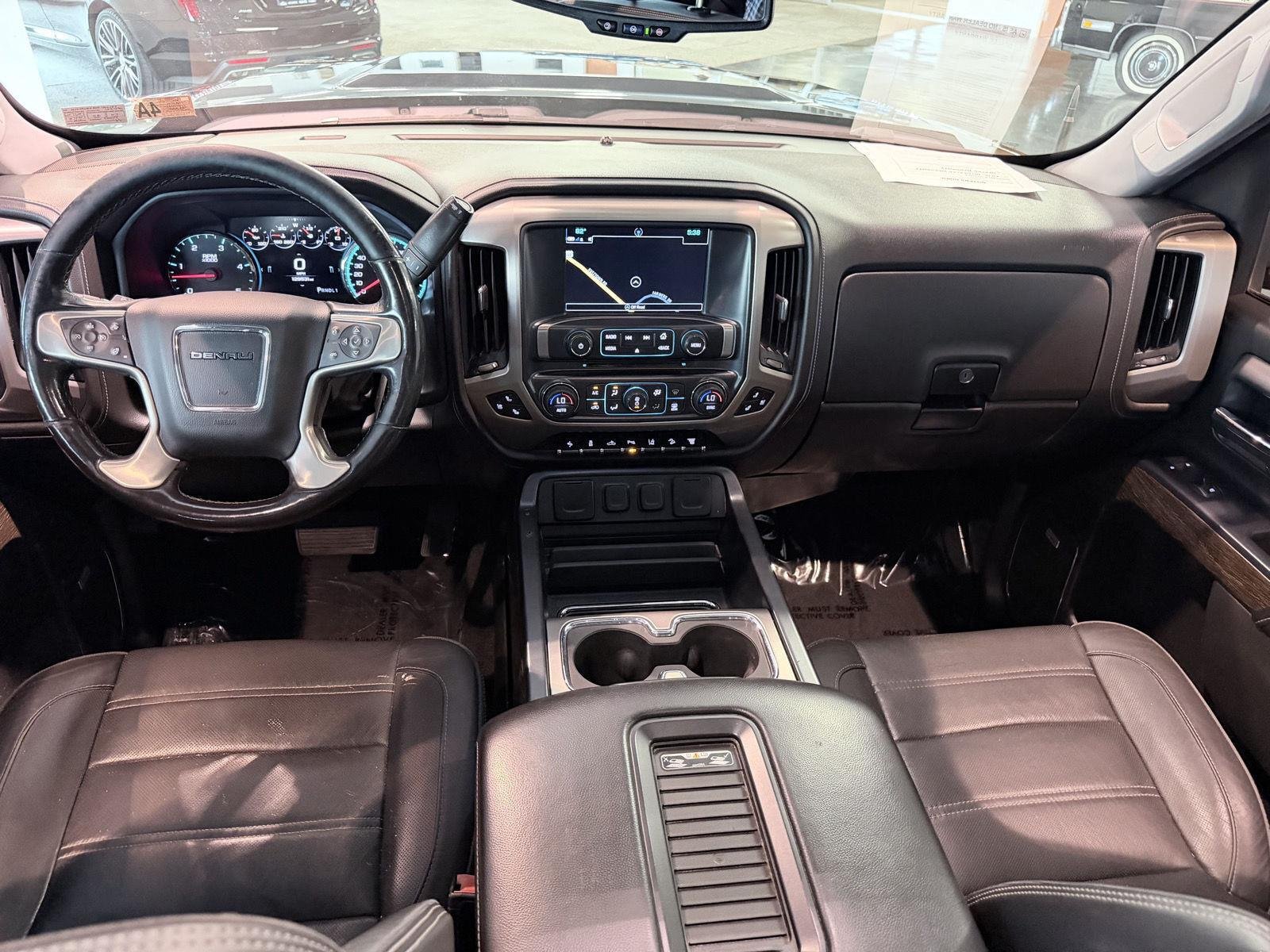 Used 2018 GMC Sierra 2500 Denali w/ Duramax Plus Package AWD/4WD image 39
