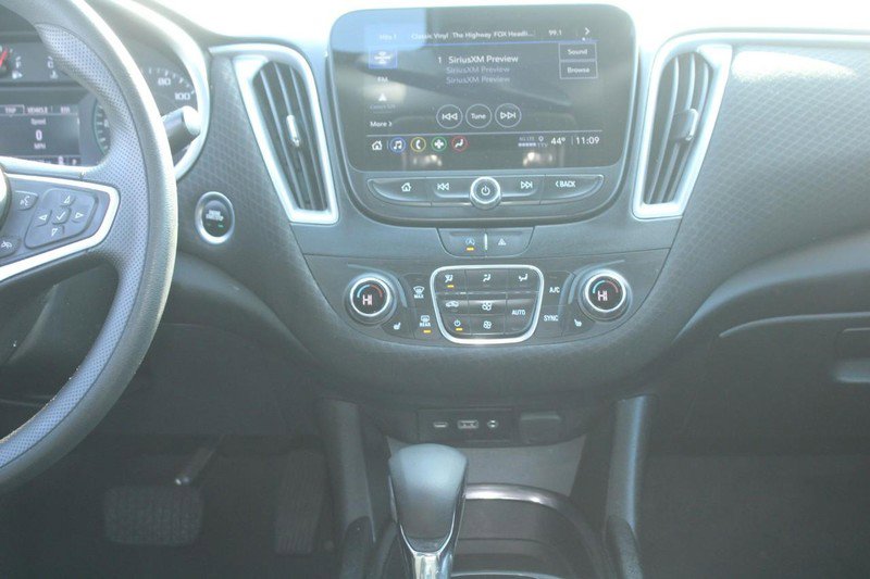 Used 2023 Chevrolet Malibu LT image 15