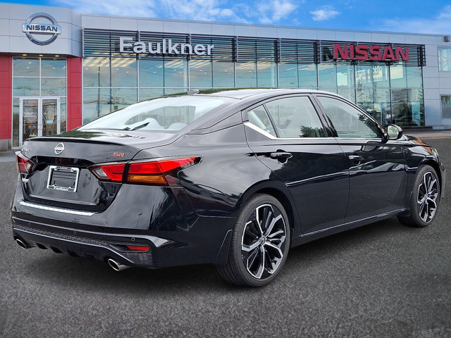 Certified 2023 Nissan Altima 2.5 SR w/ SR Premium Package FWD image 6