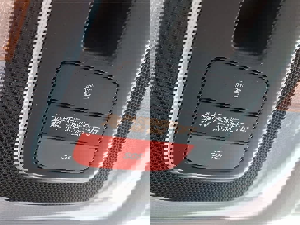 Used 2023 Hyundai Elantra Limited w/ Preferred Accessory Package image 28