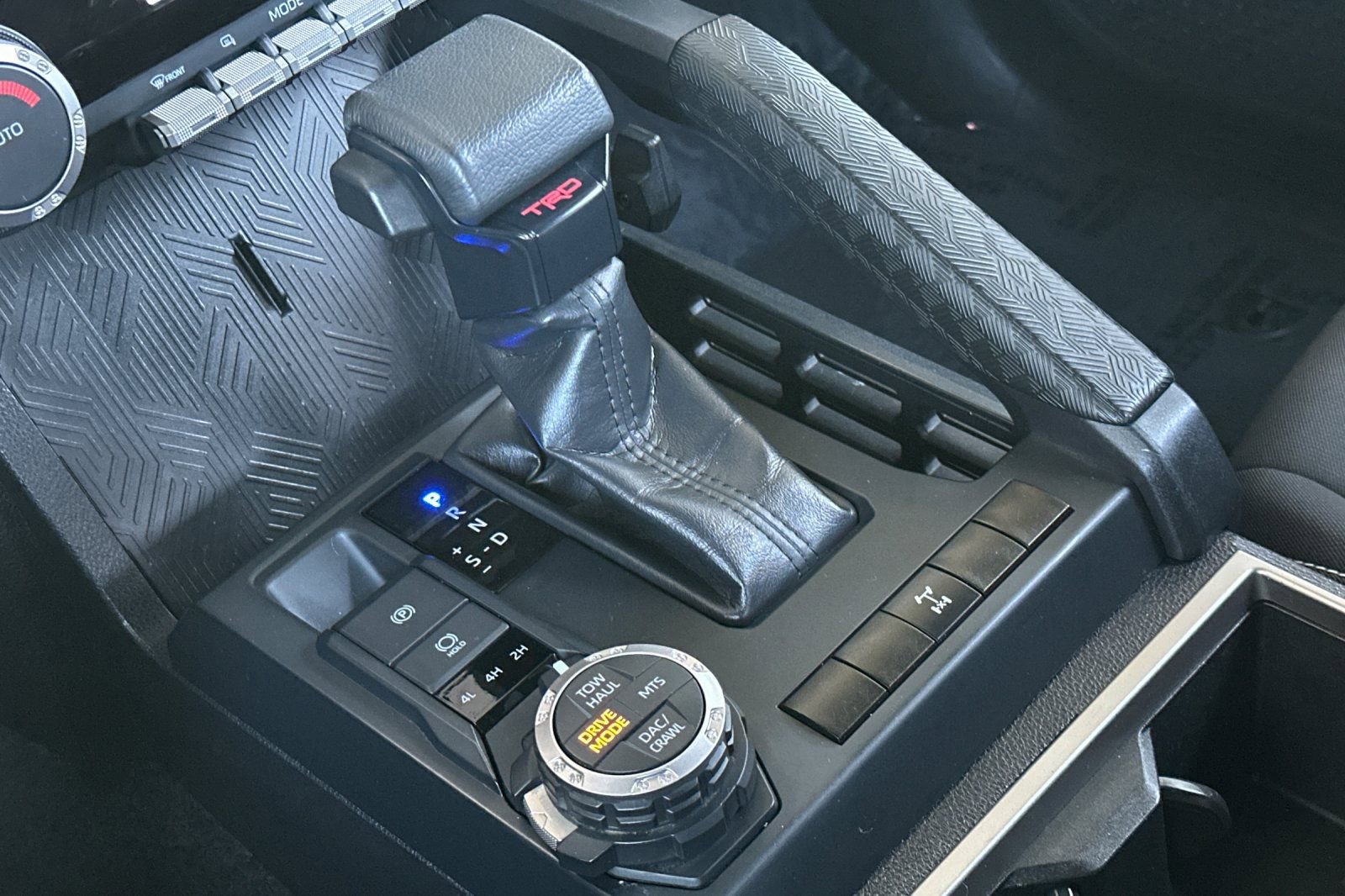 Certified 2024 Toyota Tacoma TRD Off-Road image 24