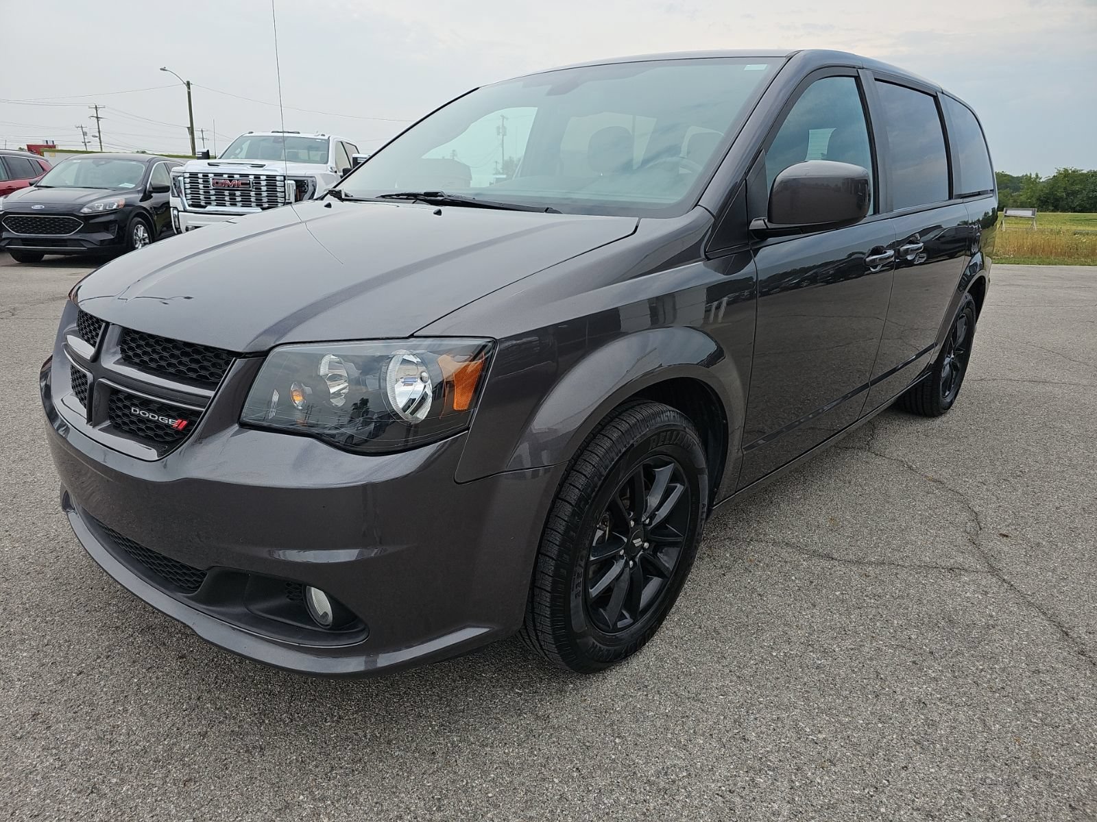 Used 2020 Dodge Grand Caravan GT FWD image 4
