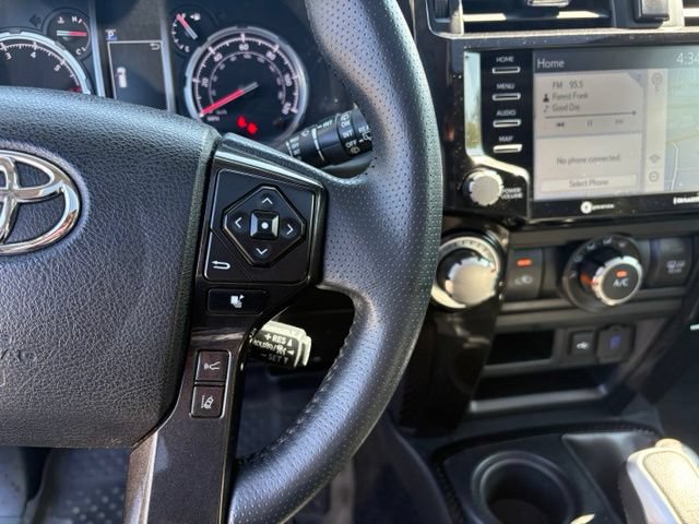 Used 2022 Toyota 4Runner TRD Off-Road Premium w/ Moonroof Package AWD/4WD image 36