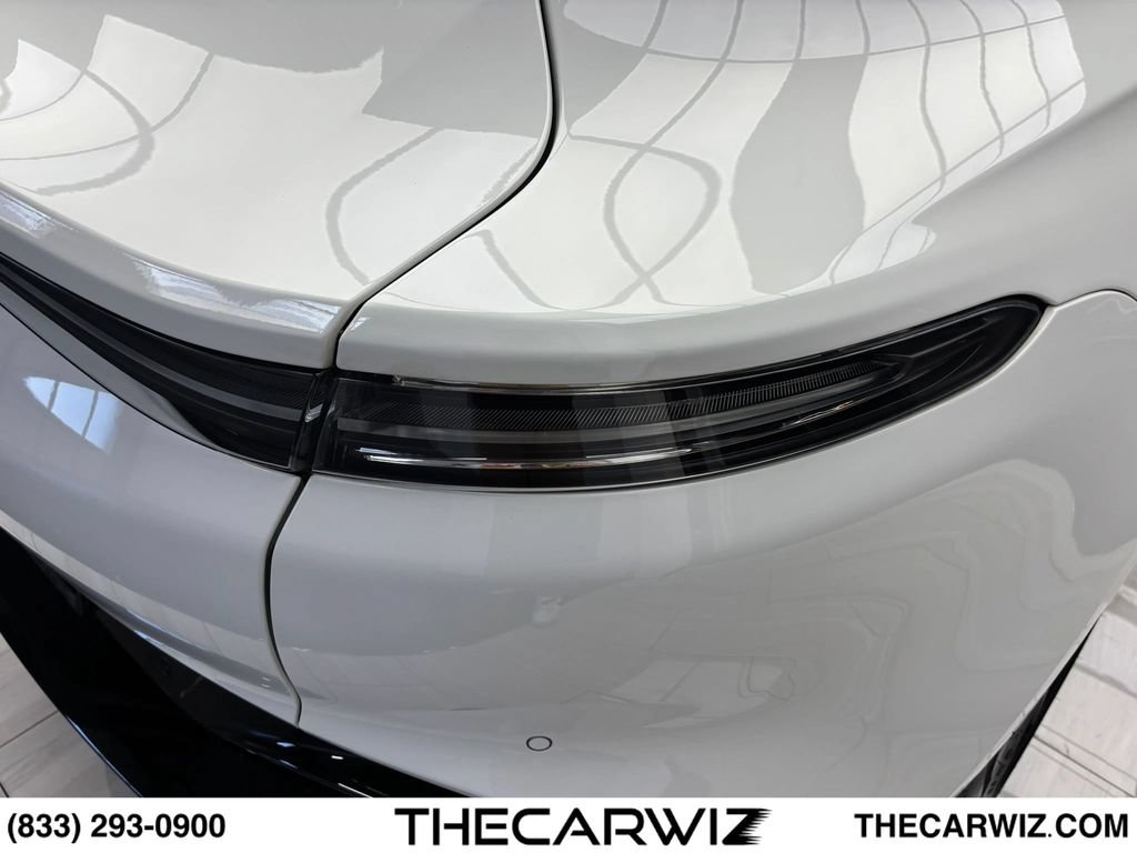 Used 2021 Aston Martin DBX AWD/4WD image 36