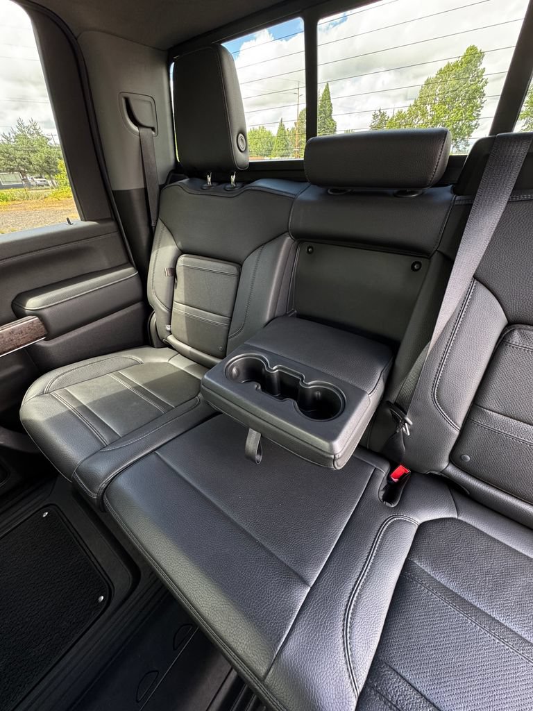 Used 2022 GMC Sierra 3500 Denali w/ Denali Black Diamond Edition AWD/4WD image 28
