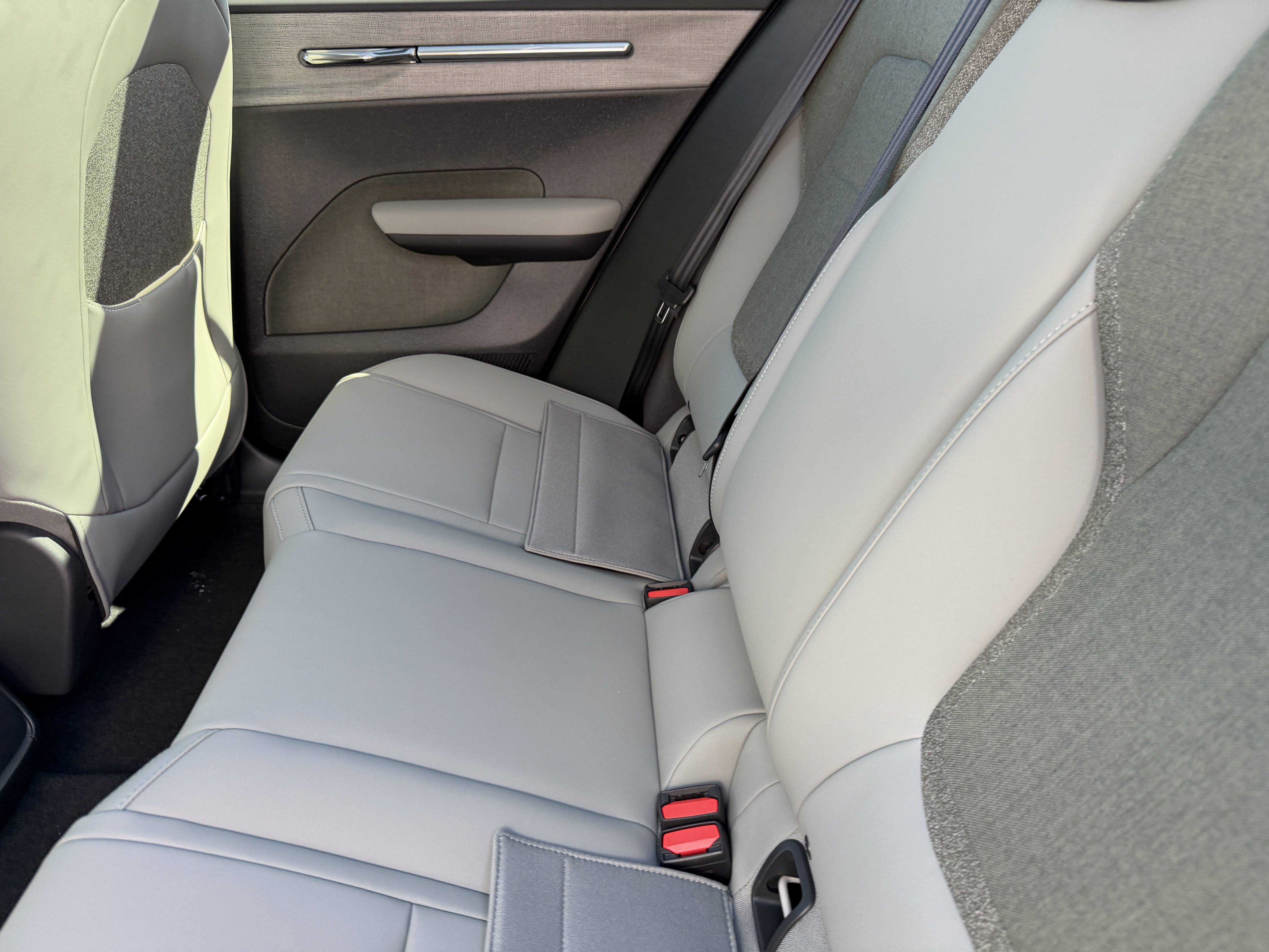 New 2026 Volvo EX30 Plus image 16