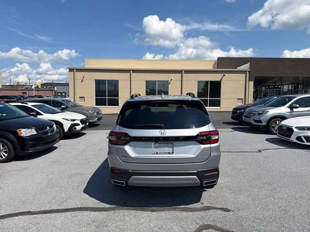 Used 2023 Honda Pilot Elite image 6