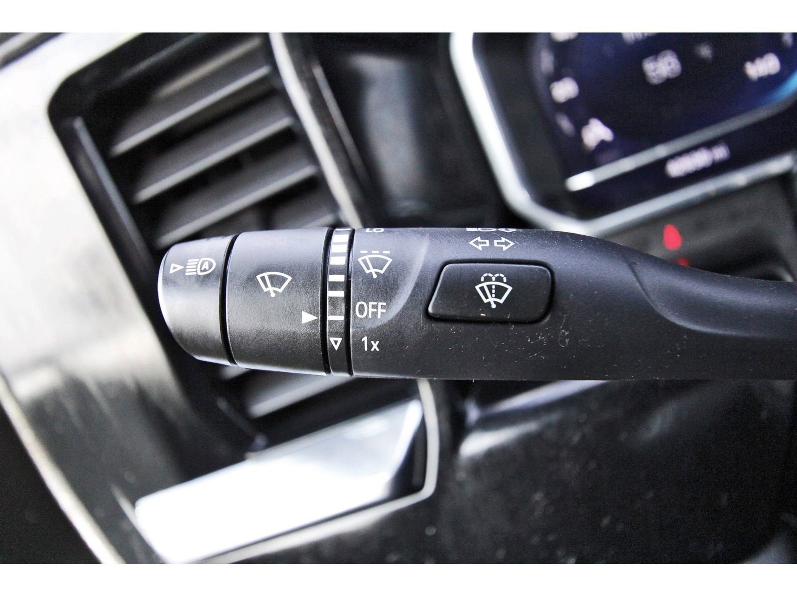 Used 2024 Chevrolet Silverado 1500 RST image 21