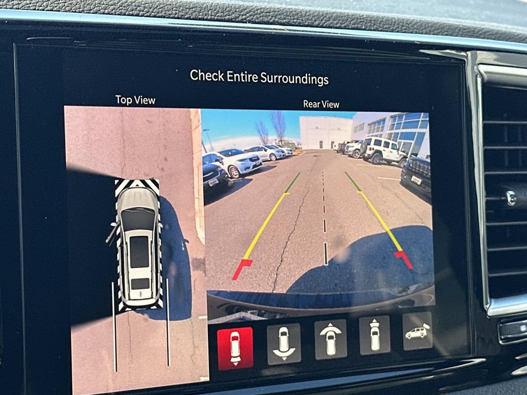 New 2026 Chrysler Pacifica Limited w/ S Appearance Package FWD image 24