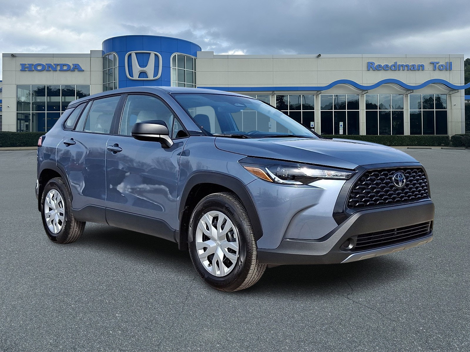 Used 2025 Toyota Corolla Cross L image 1