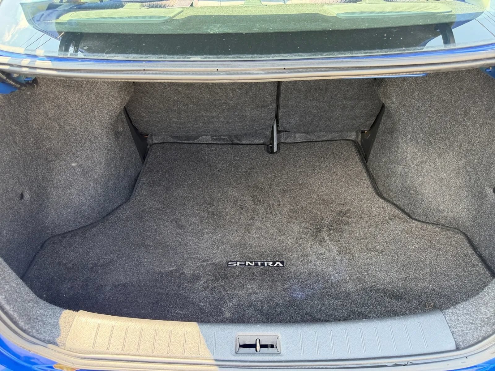 Used 2015 Nissan Sentra SR FWD image 27
