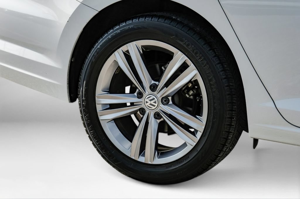 Used 2019 Volkswagen Jetta R-Line FWD image 65